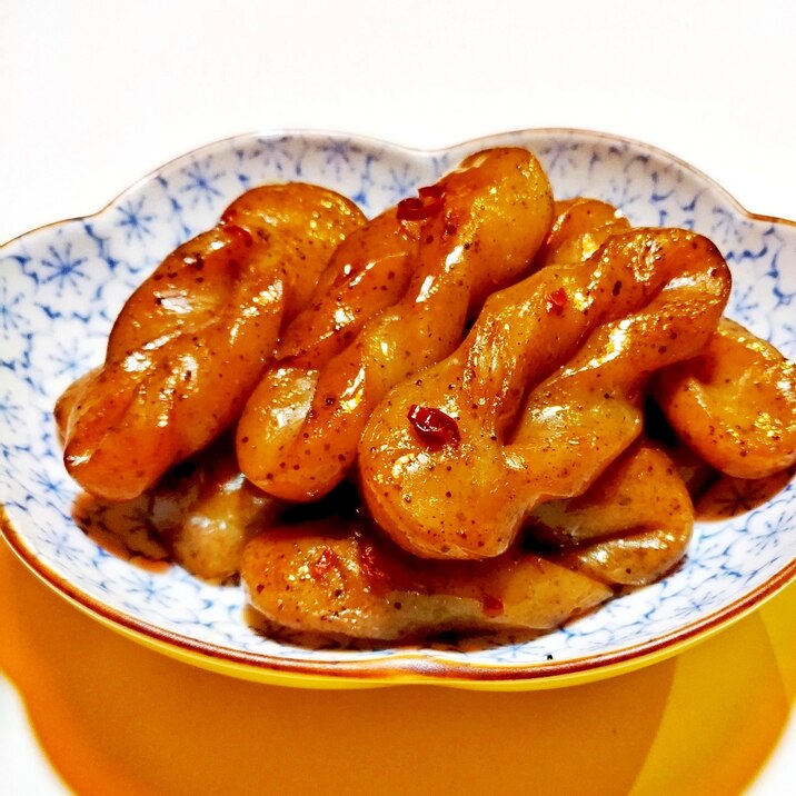 手綱こんにゃくのピリ辛炒め